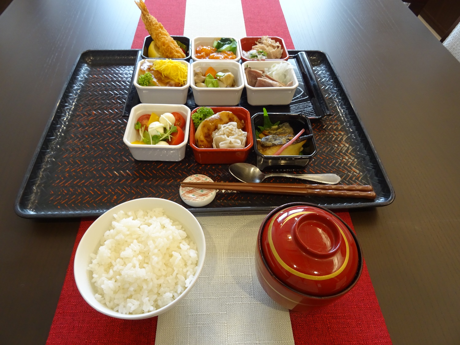 お惣菜バイキング