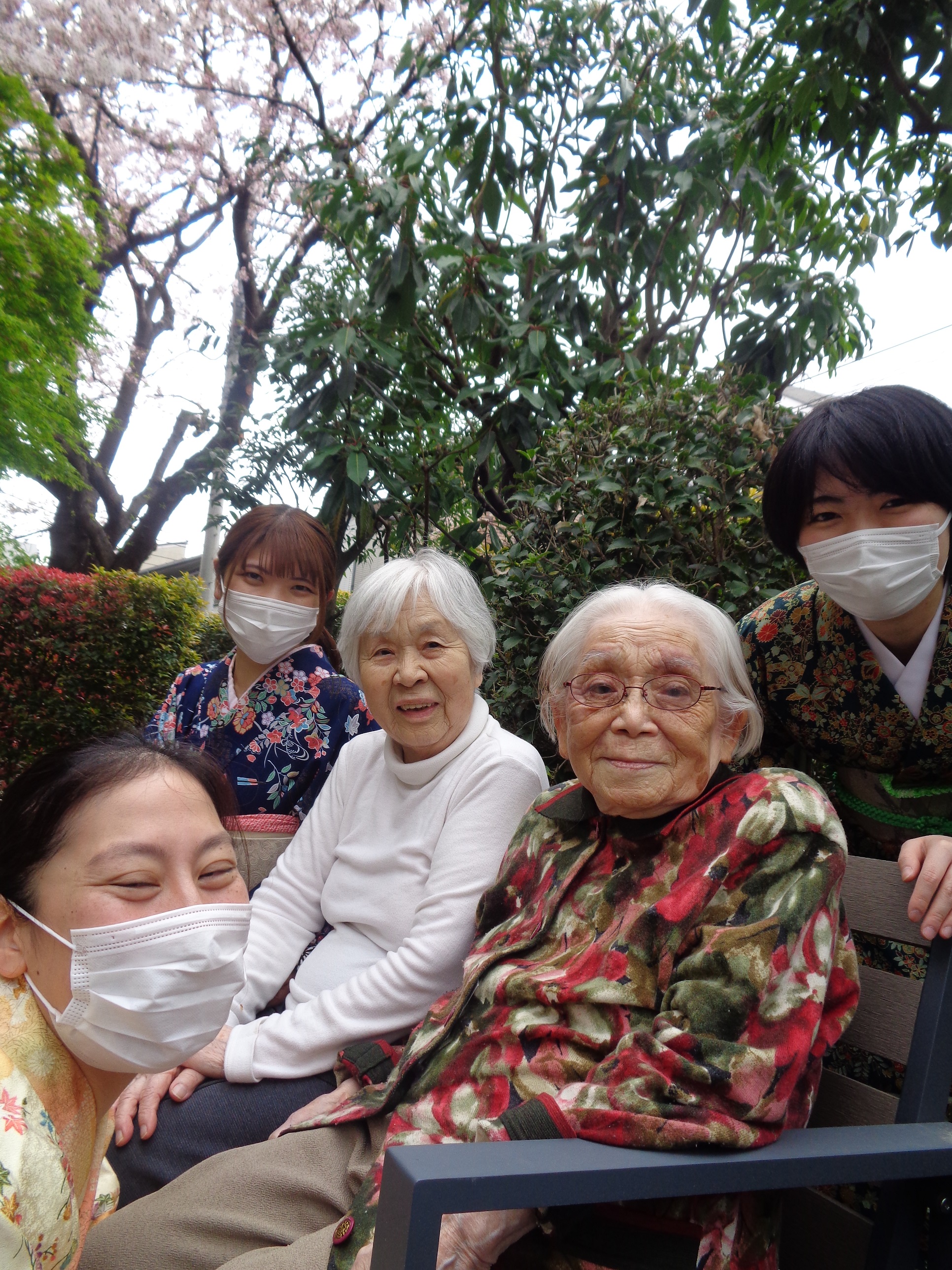 春の茶話会