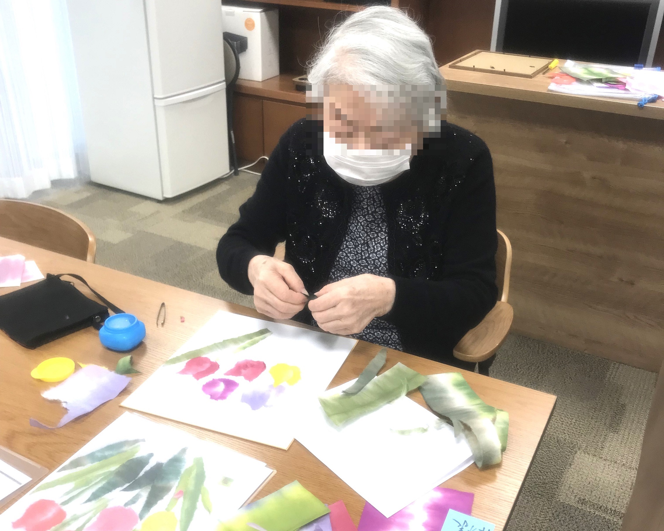 ちぎり絵サークル