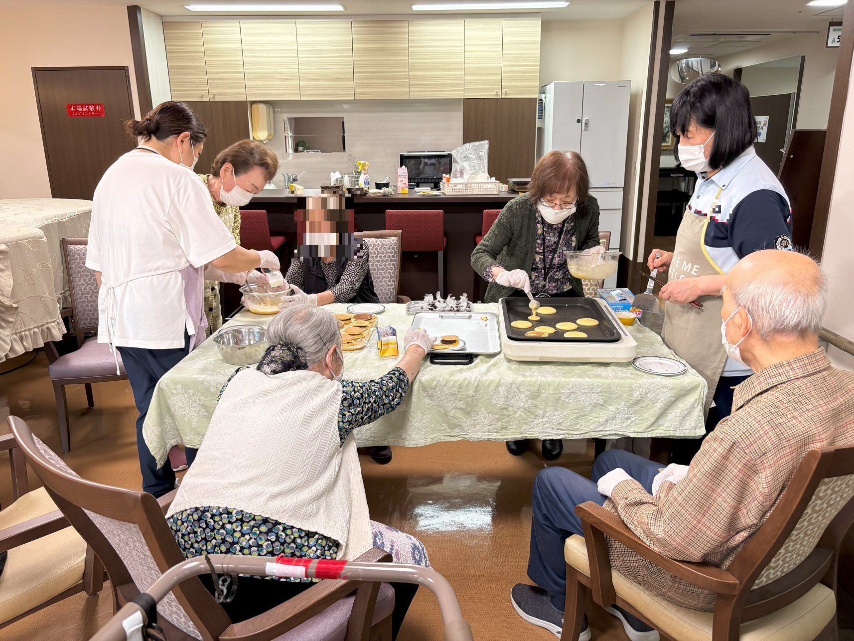「どら焼き作り」