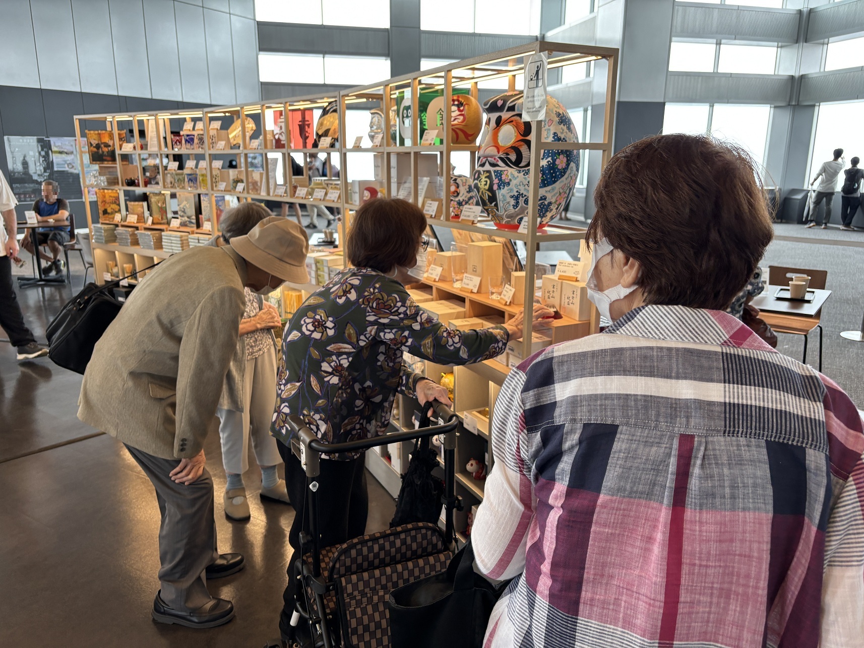 「都庁展望台と職員食堂ランチ」