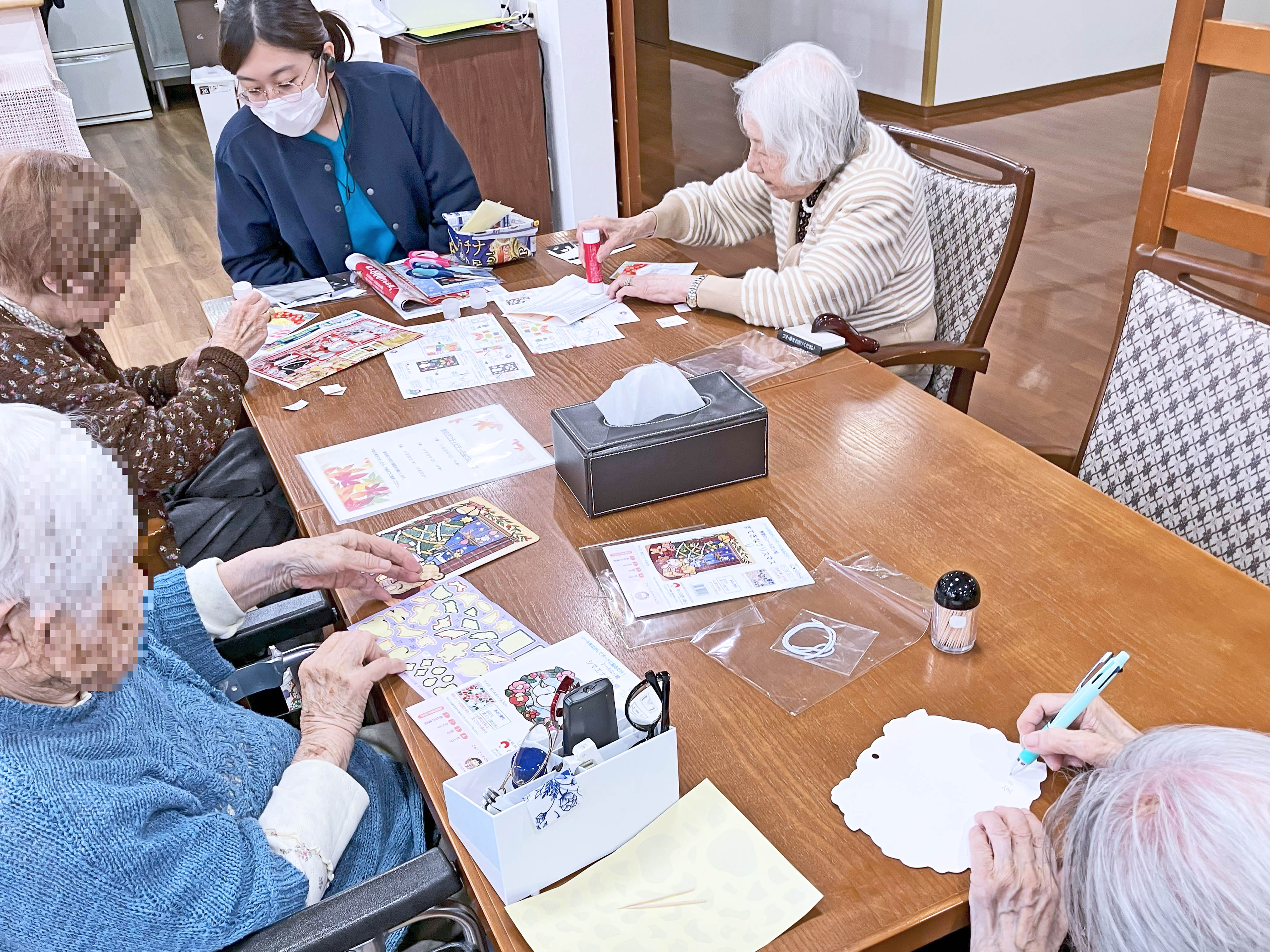 冬季の創作アクティビティプログラム