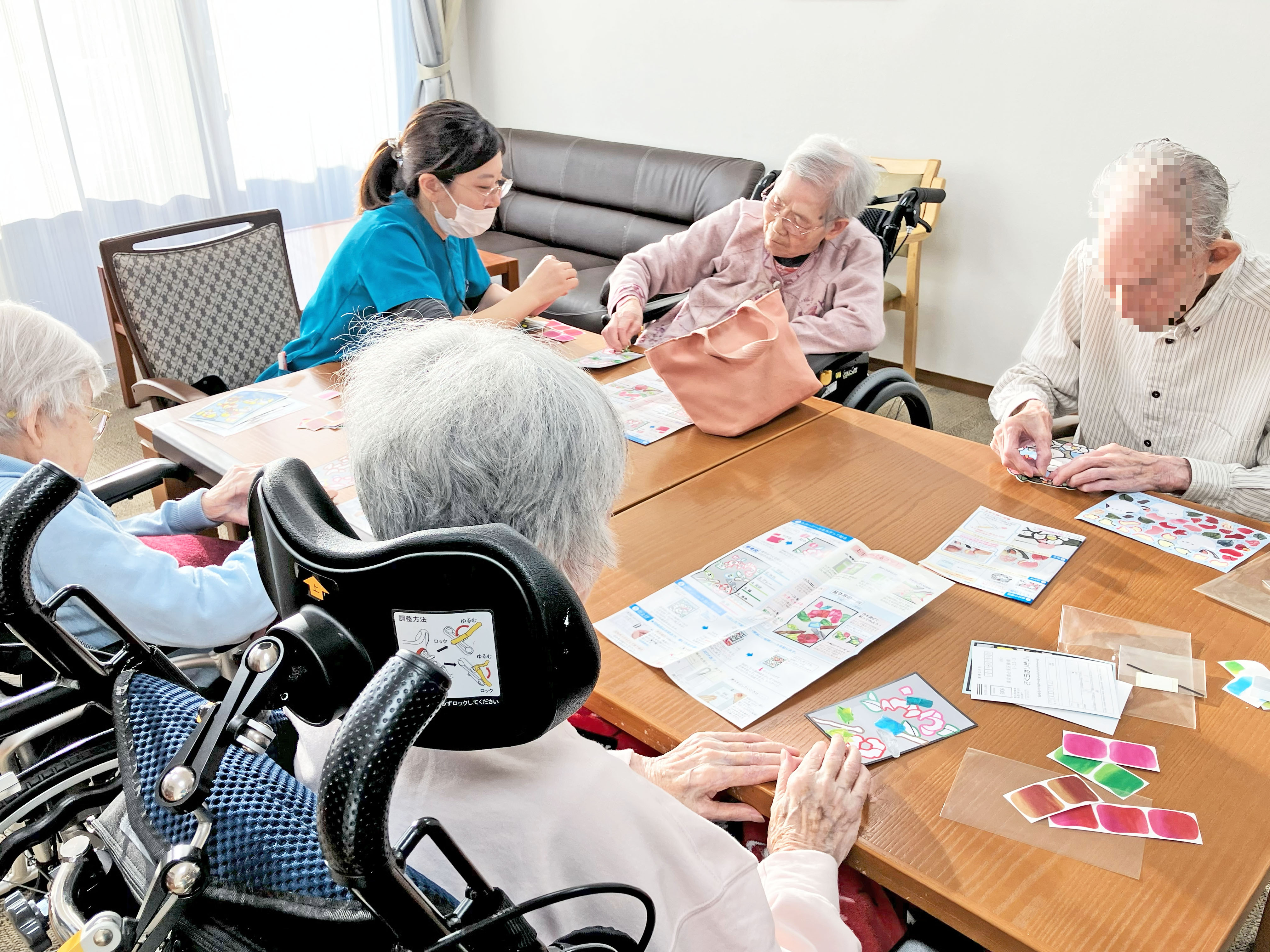 冬季の創作アクティビティプログラム