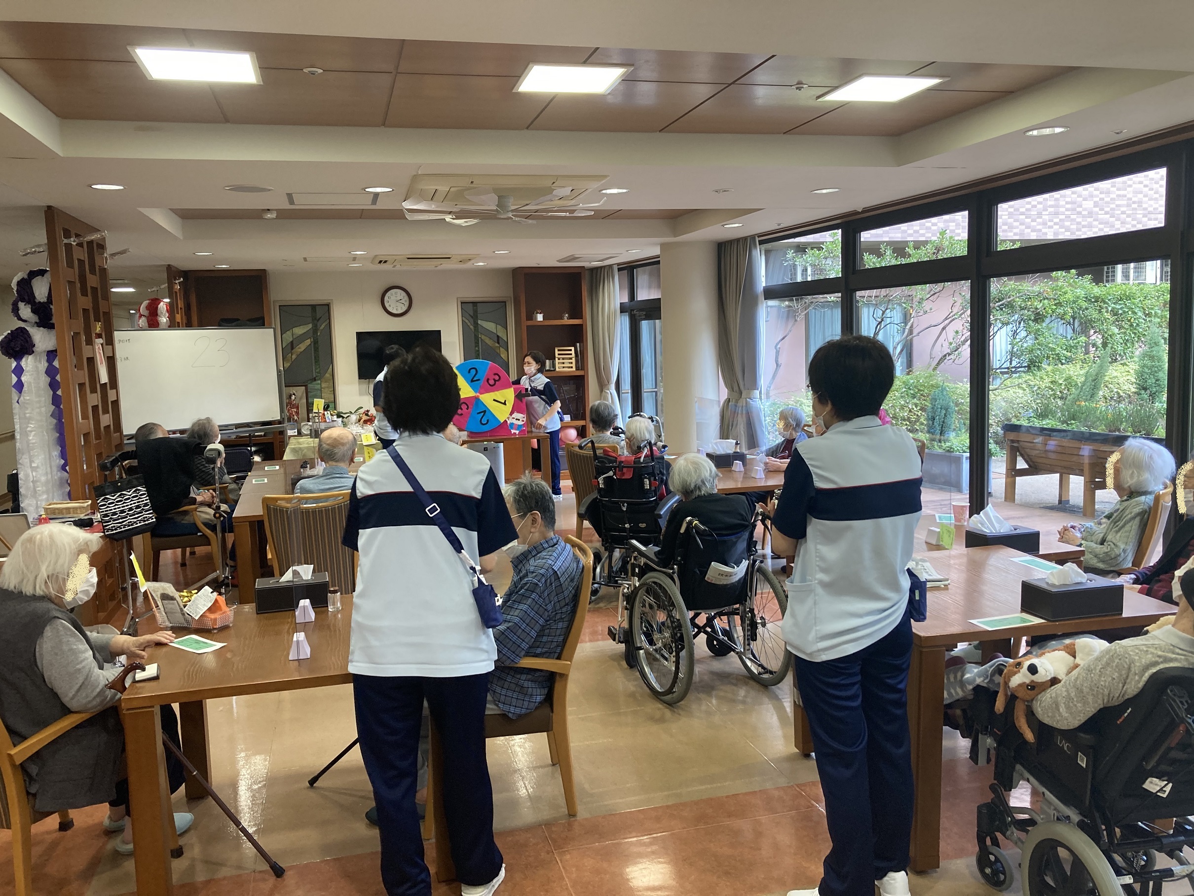 お楽しみ抽選会・お誕生日会
