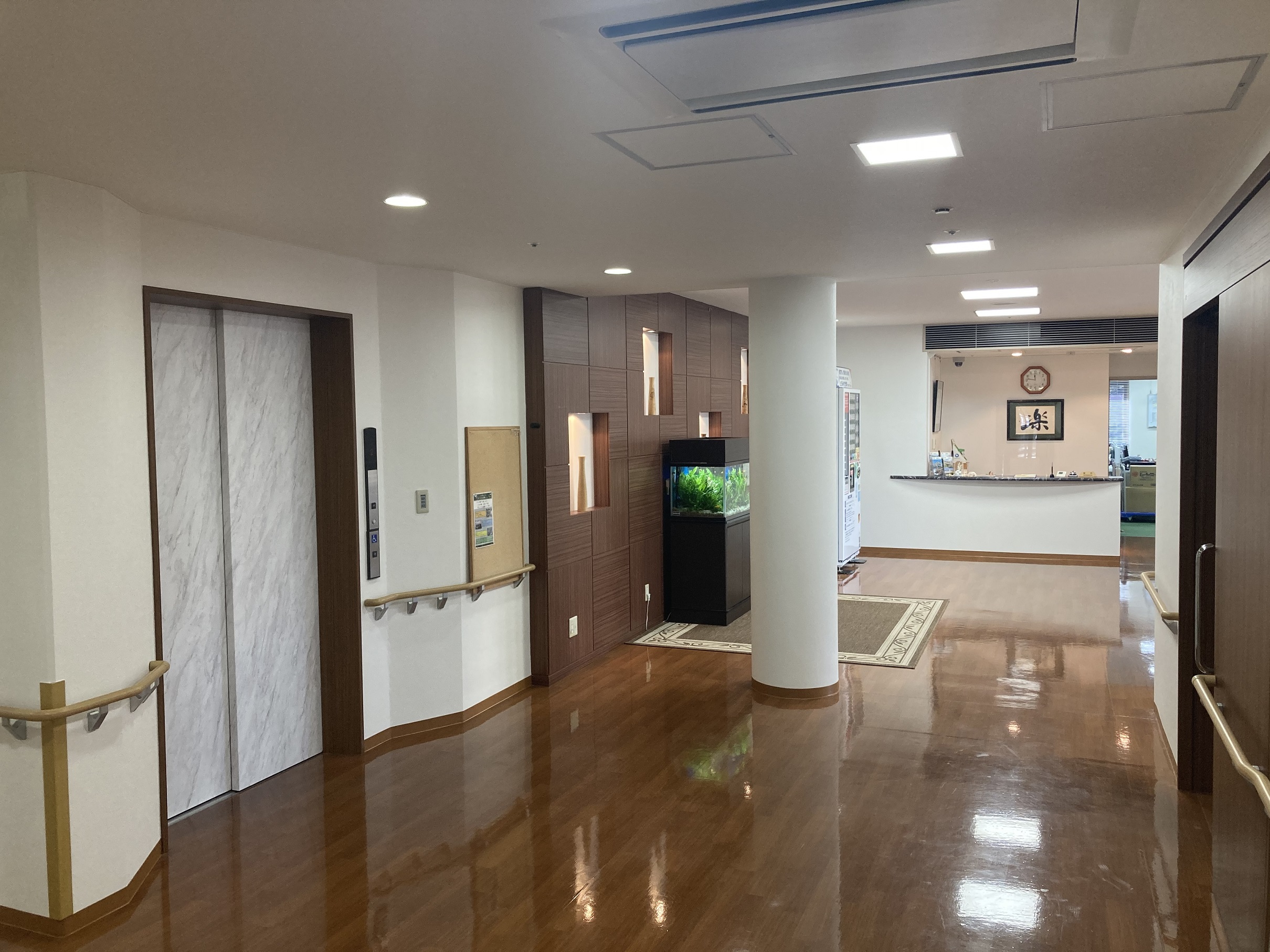 エントランスクロス貼り替え
