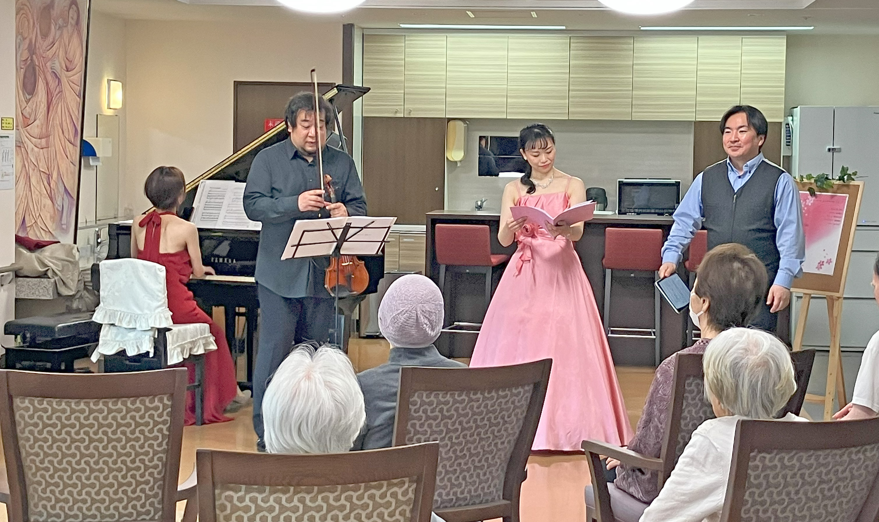 クリスタルリーフ　ランチコンサート