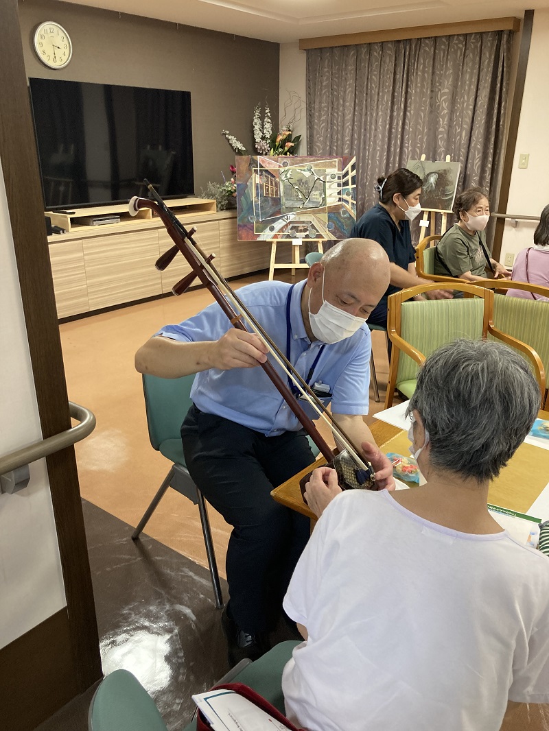 街かどケアカフェ「こころつなぐ」