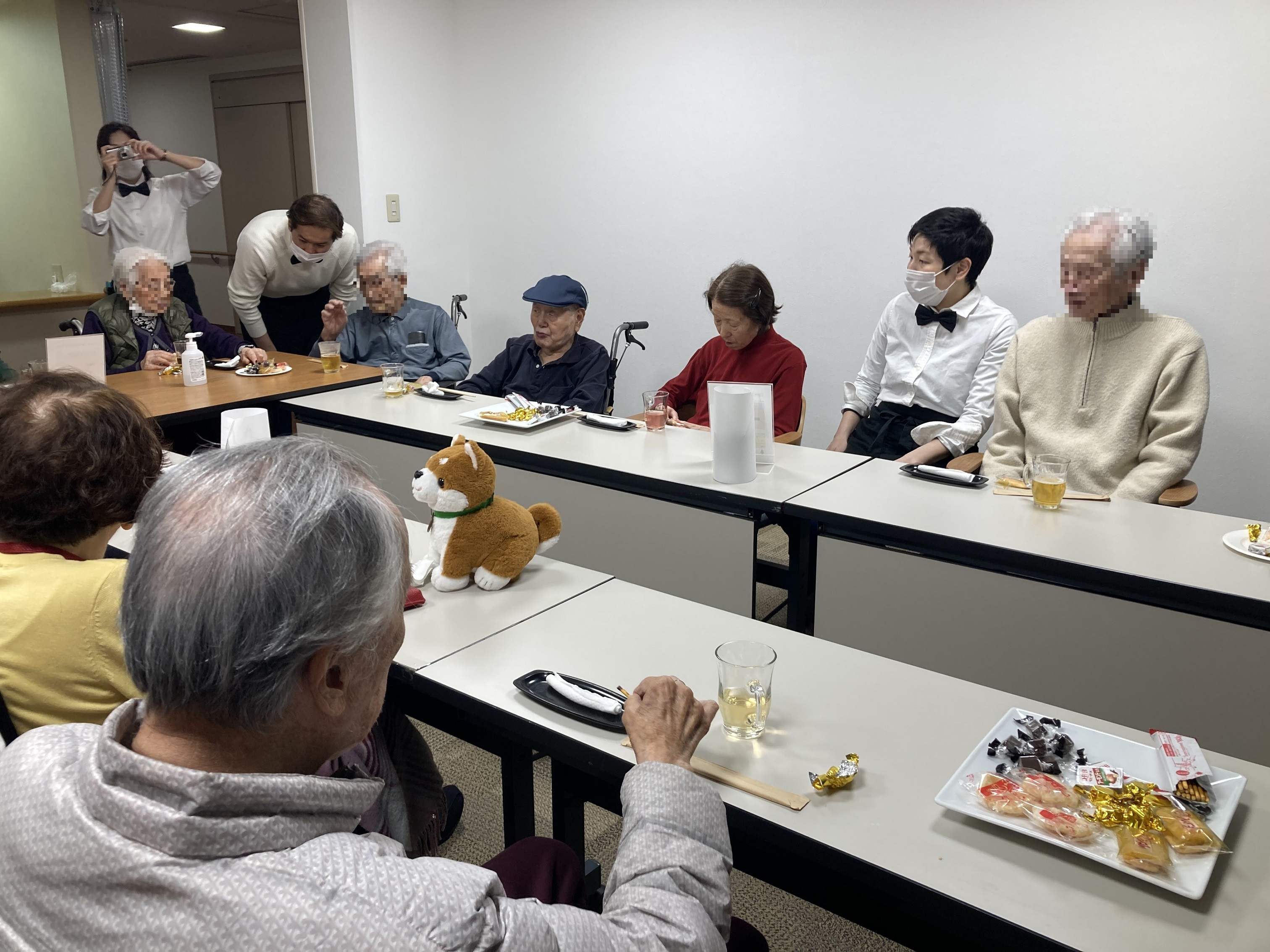 初春のナイトバー