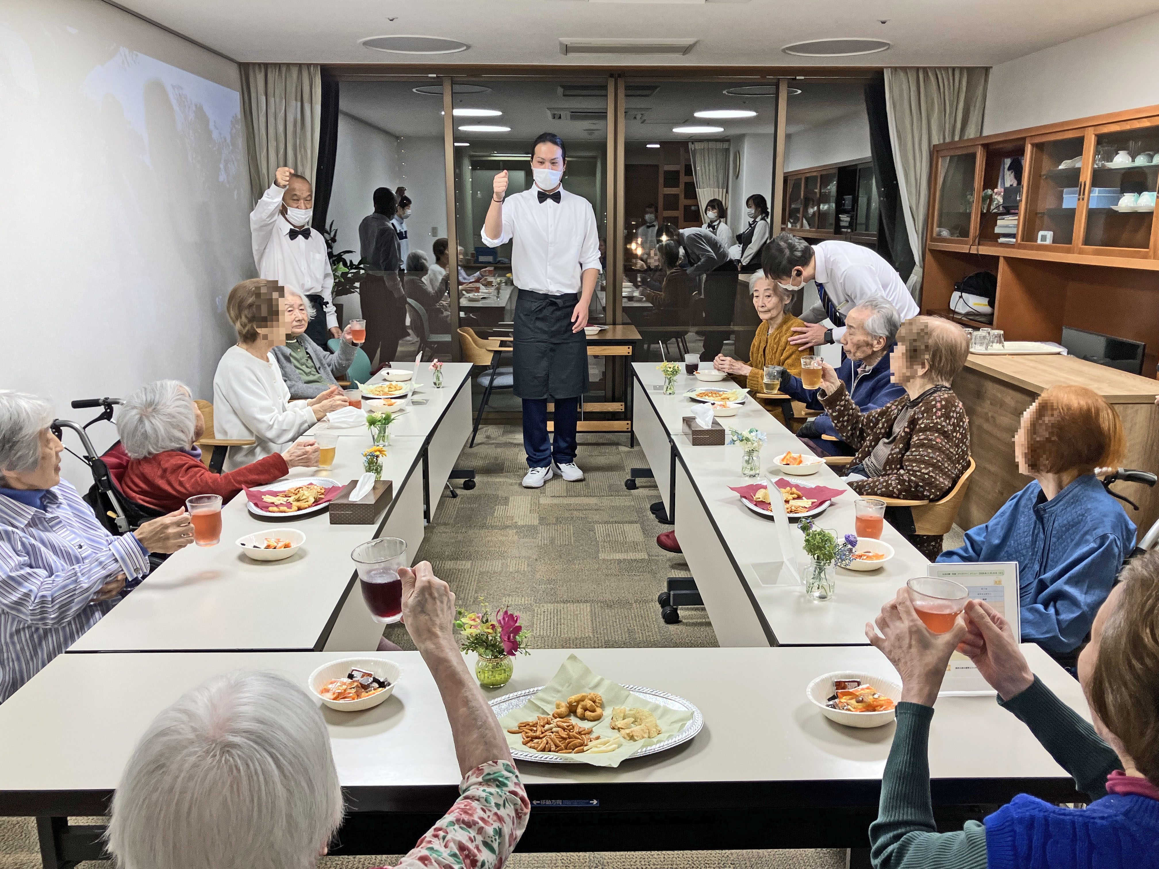 晩秋のナイトバー