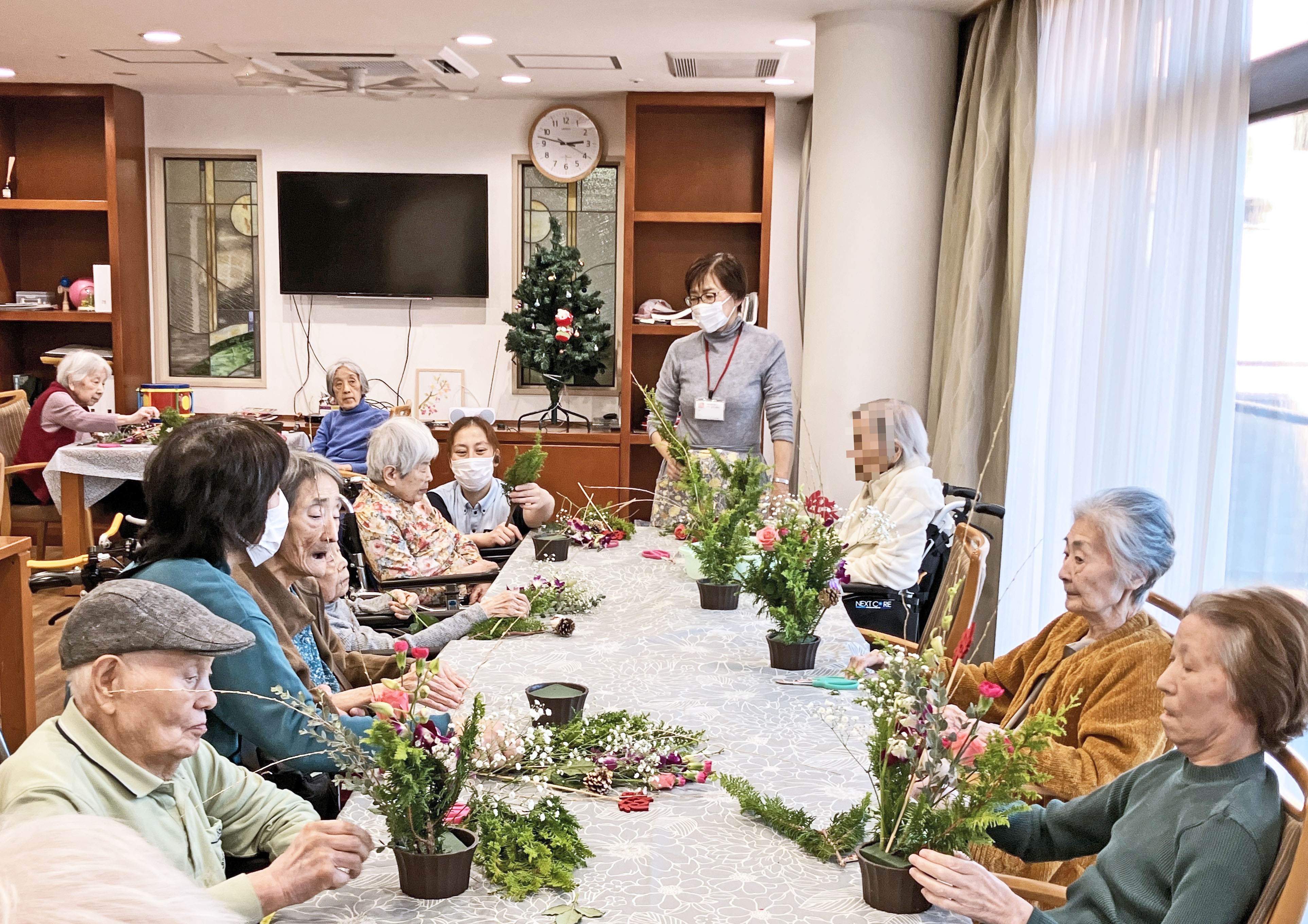 １２月のフラワーアレンジメントサークル