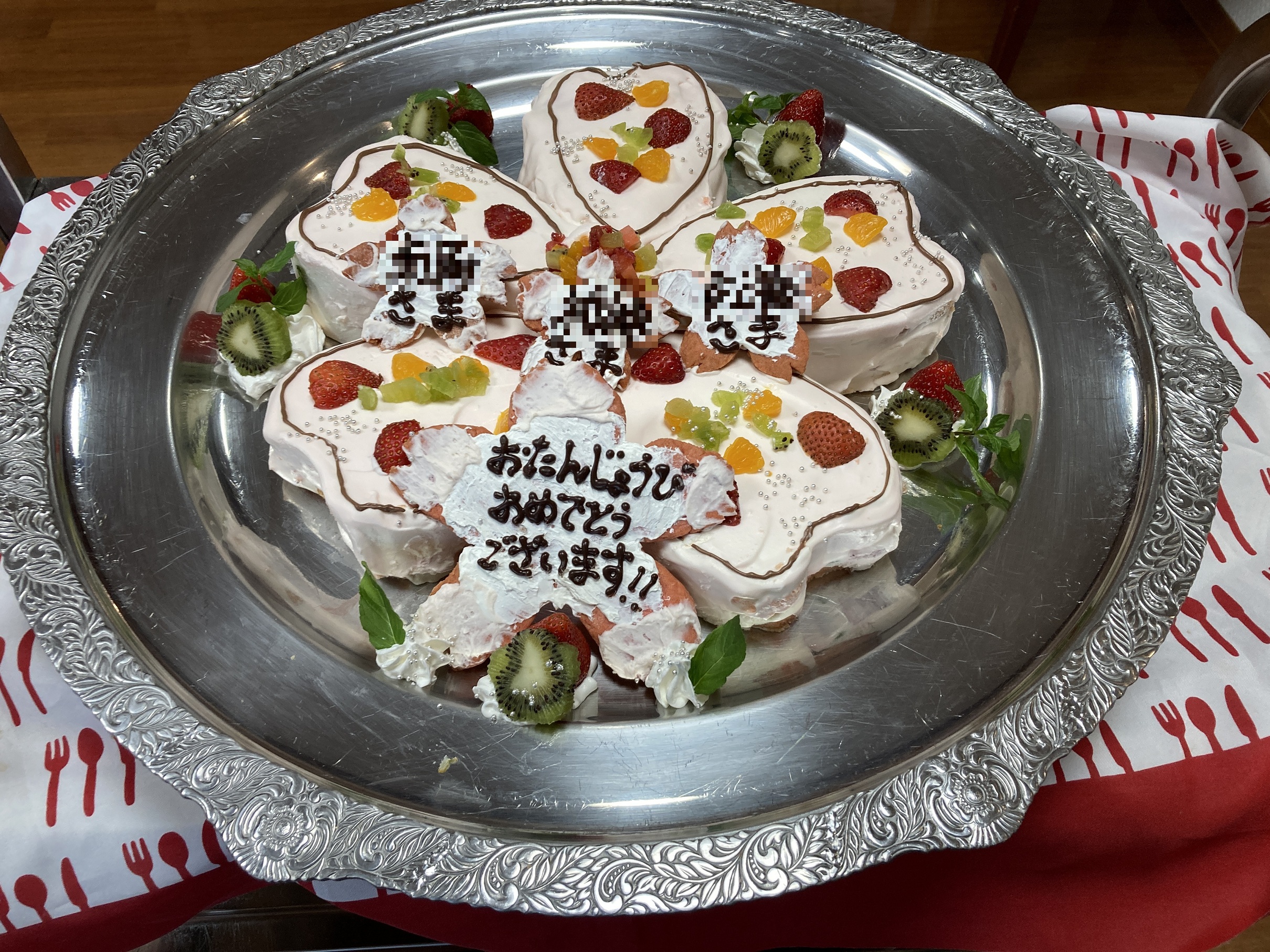 中庭での誕生日会