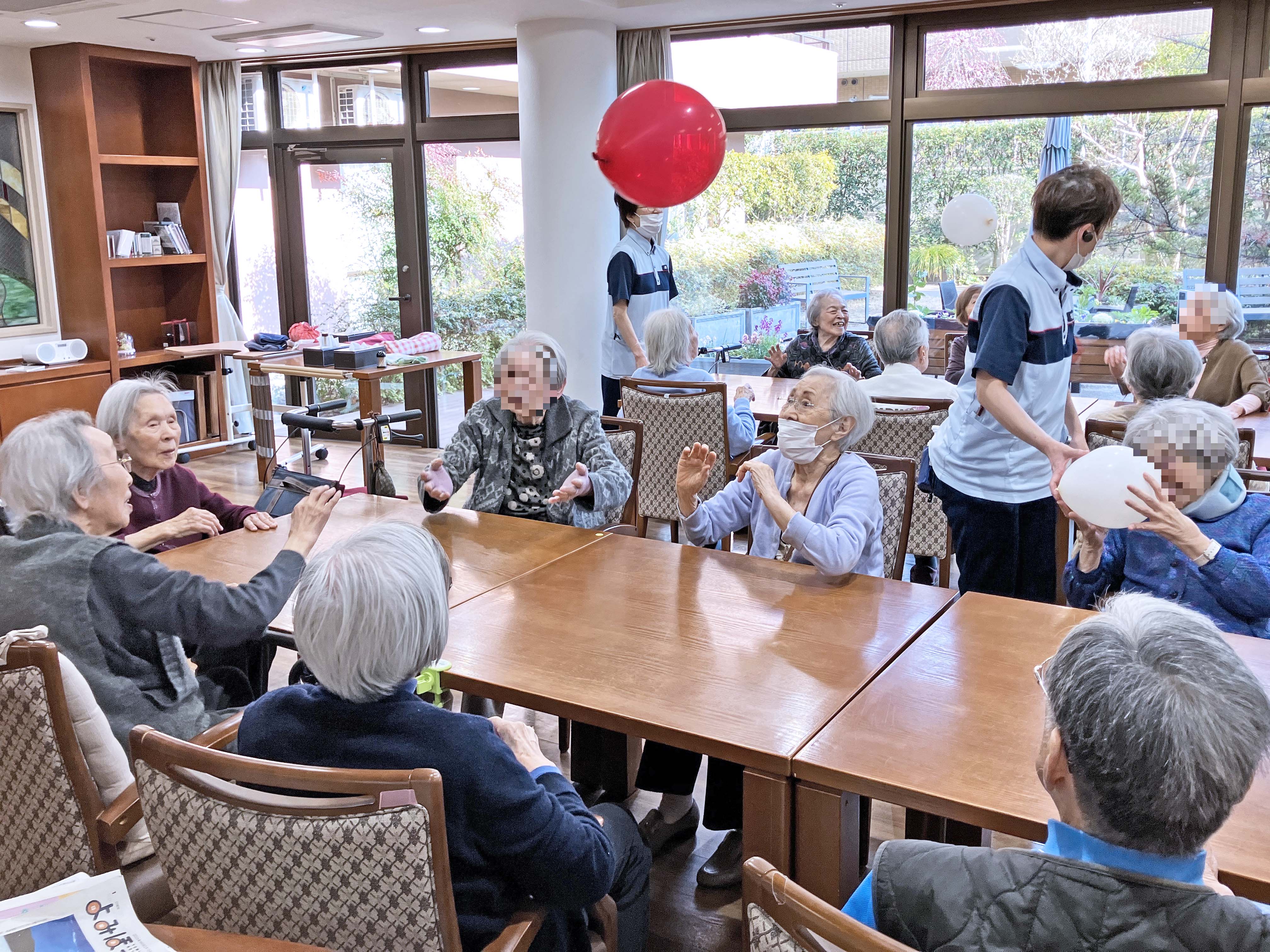 風船バレー～おやつ前のアクティビティ～