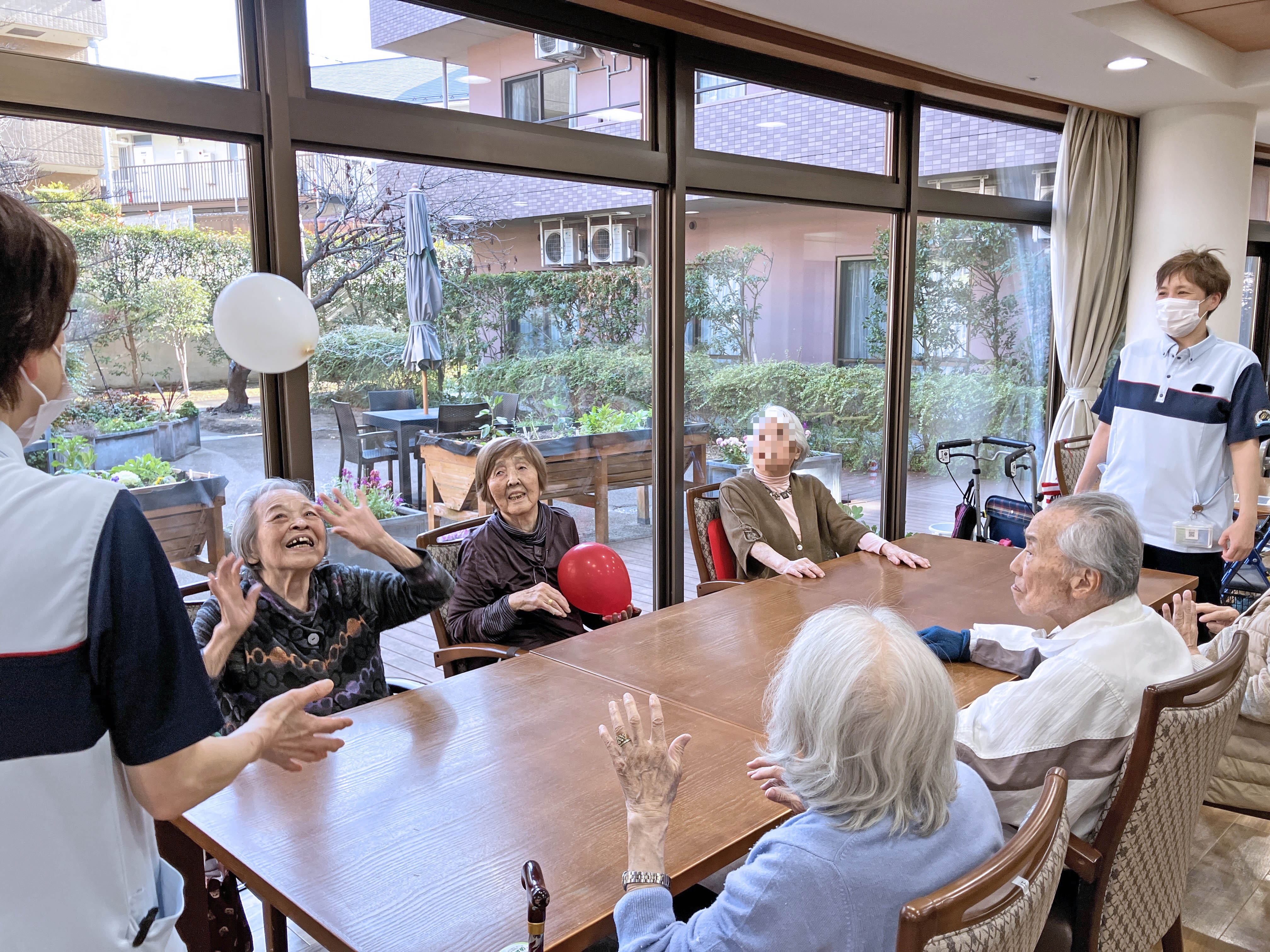 風船バレー～おやつ前のアクティビティ～