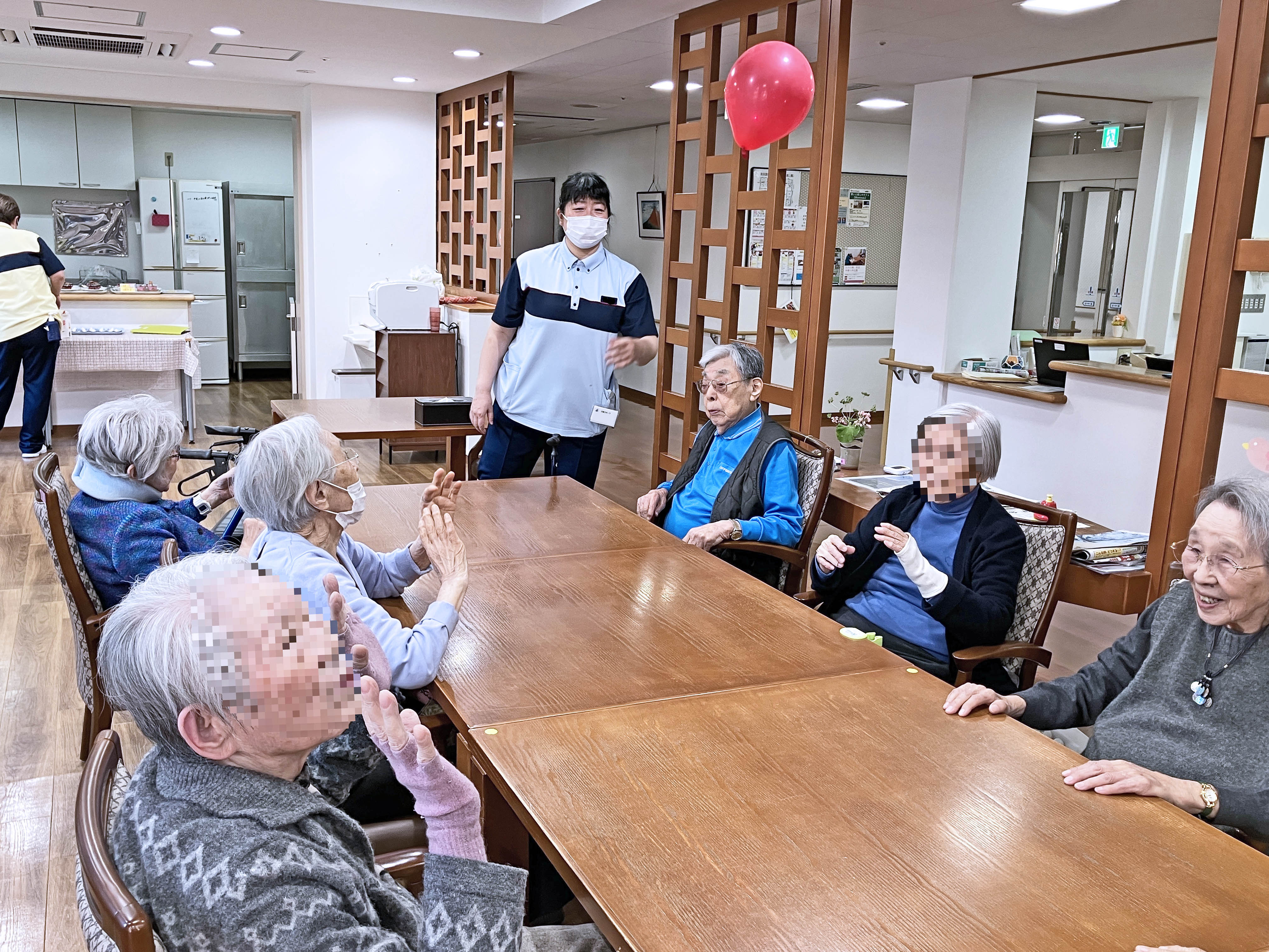 風船バレー～おやつ前のアクティビティ～