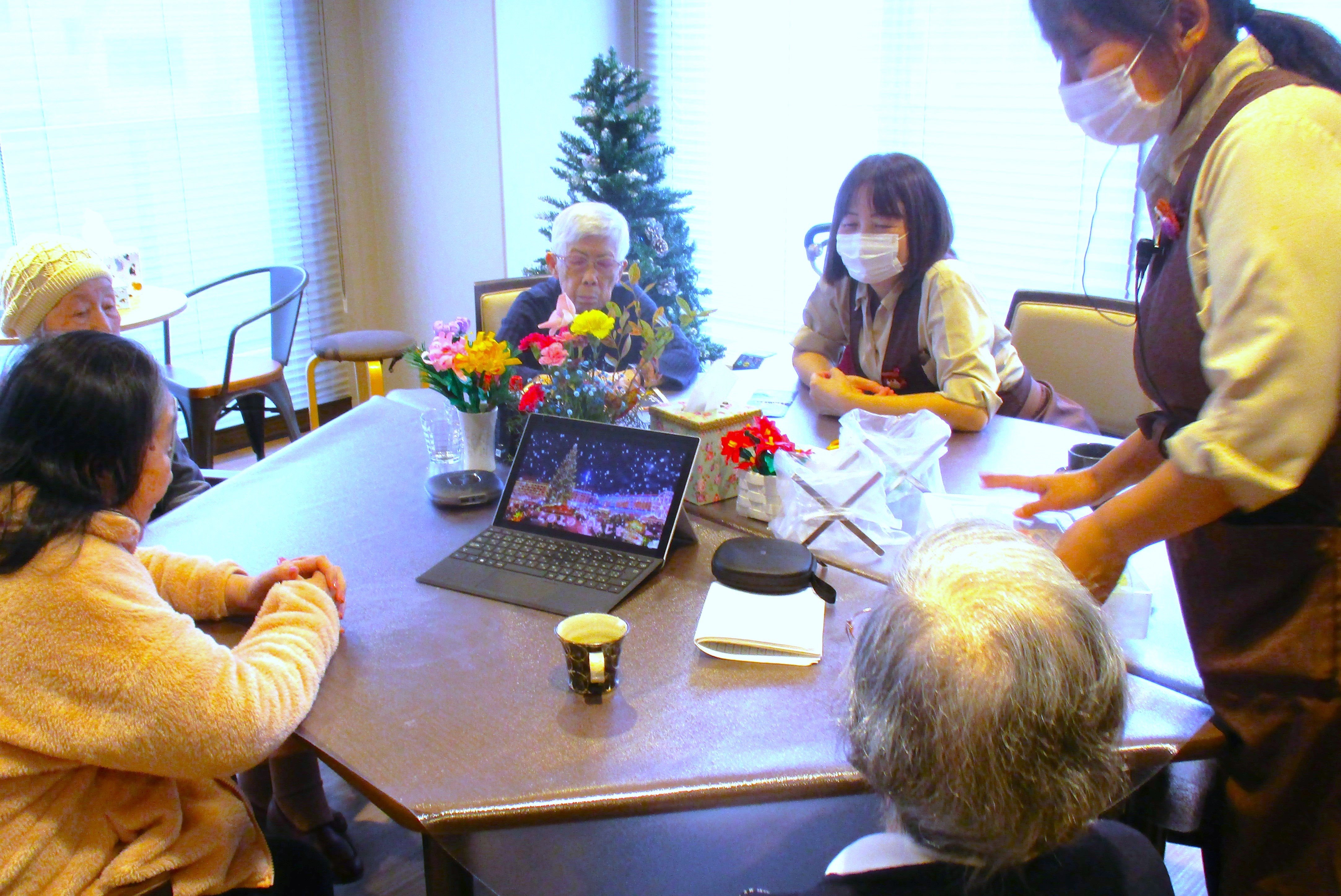 年末間近な Hon 街 café