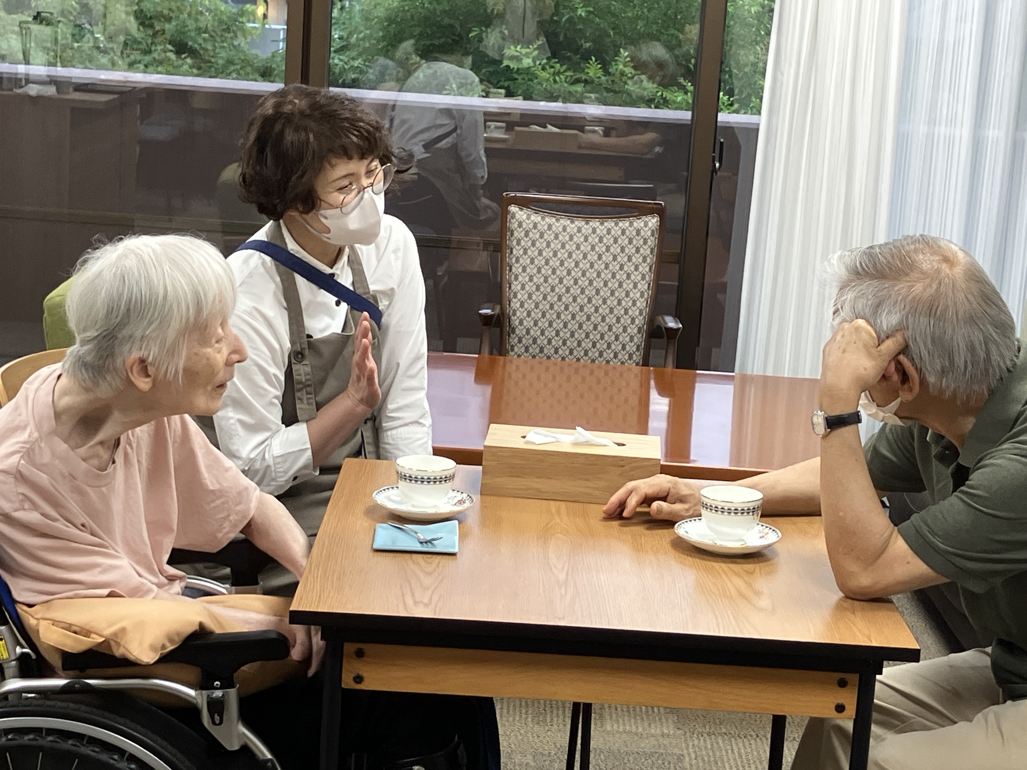 雨の日のカフェタイム