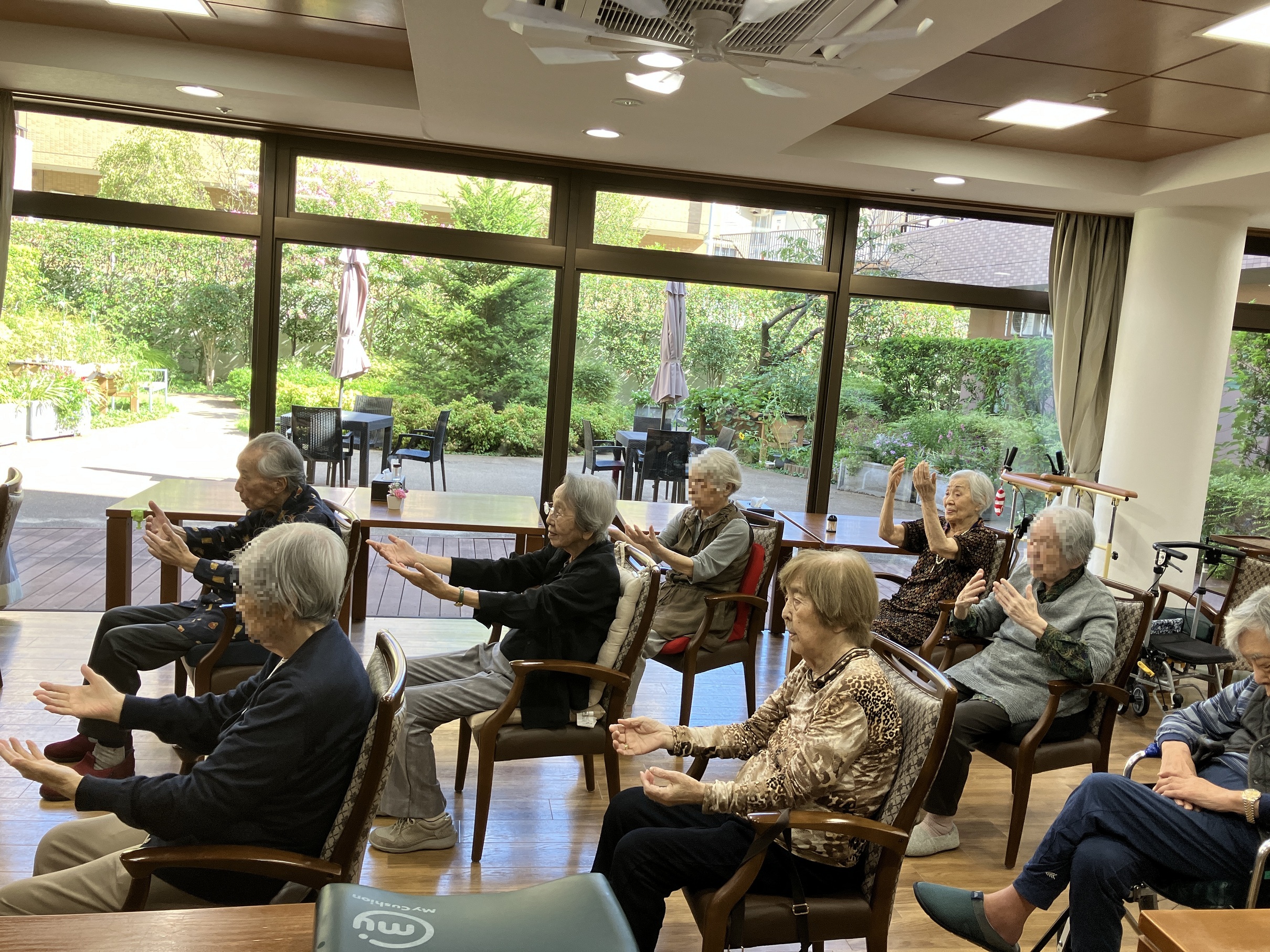 椅子ヨガ現地開催