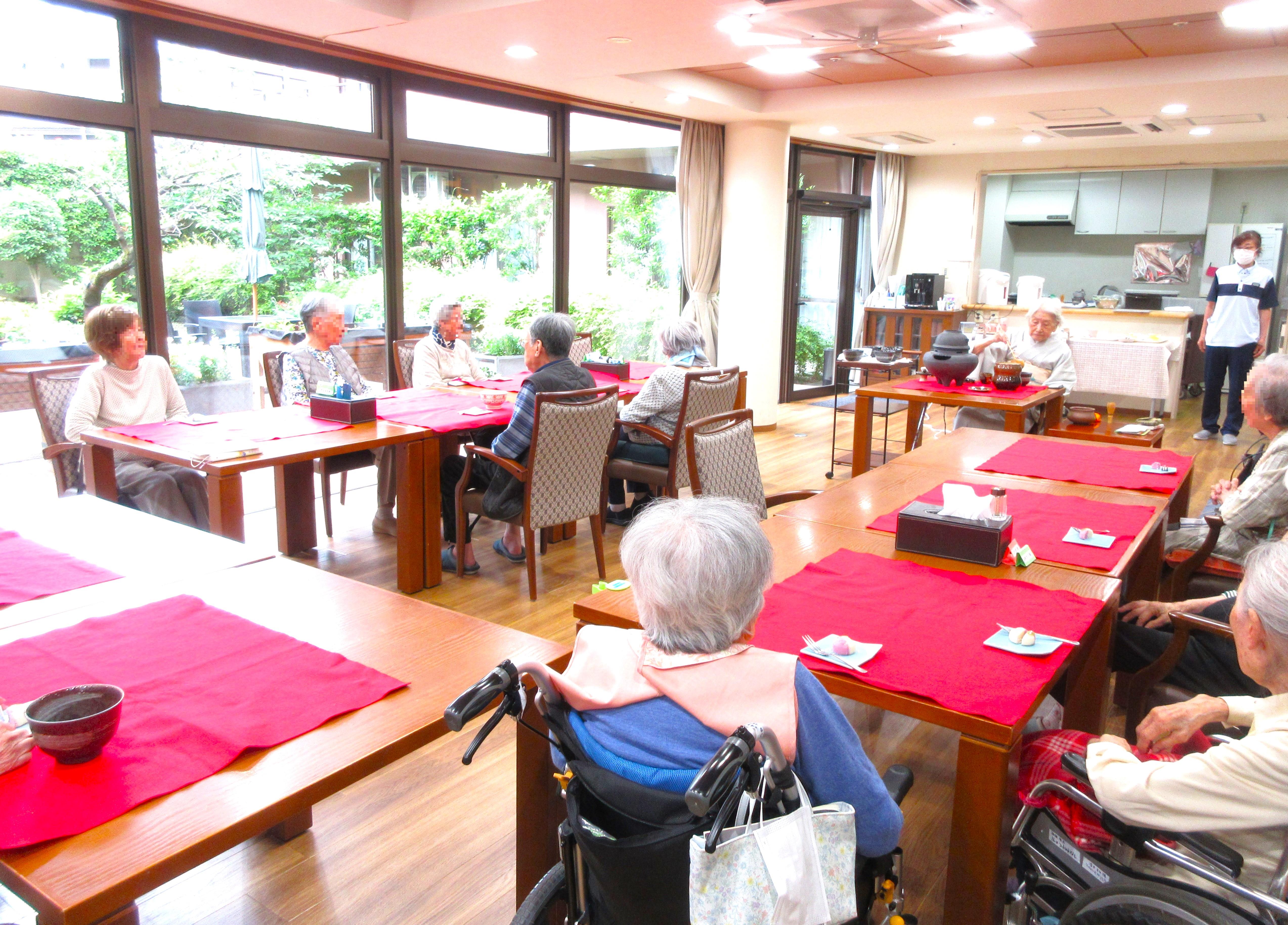 ご入居者ご自身でプロデュースされたお茶会