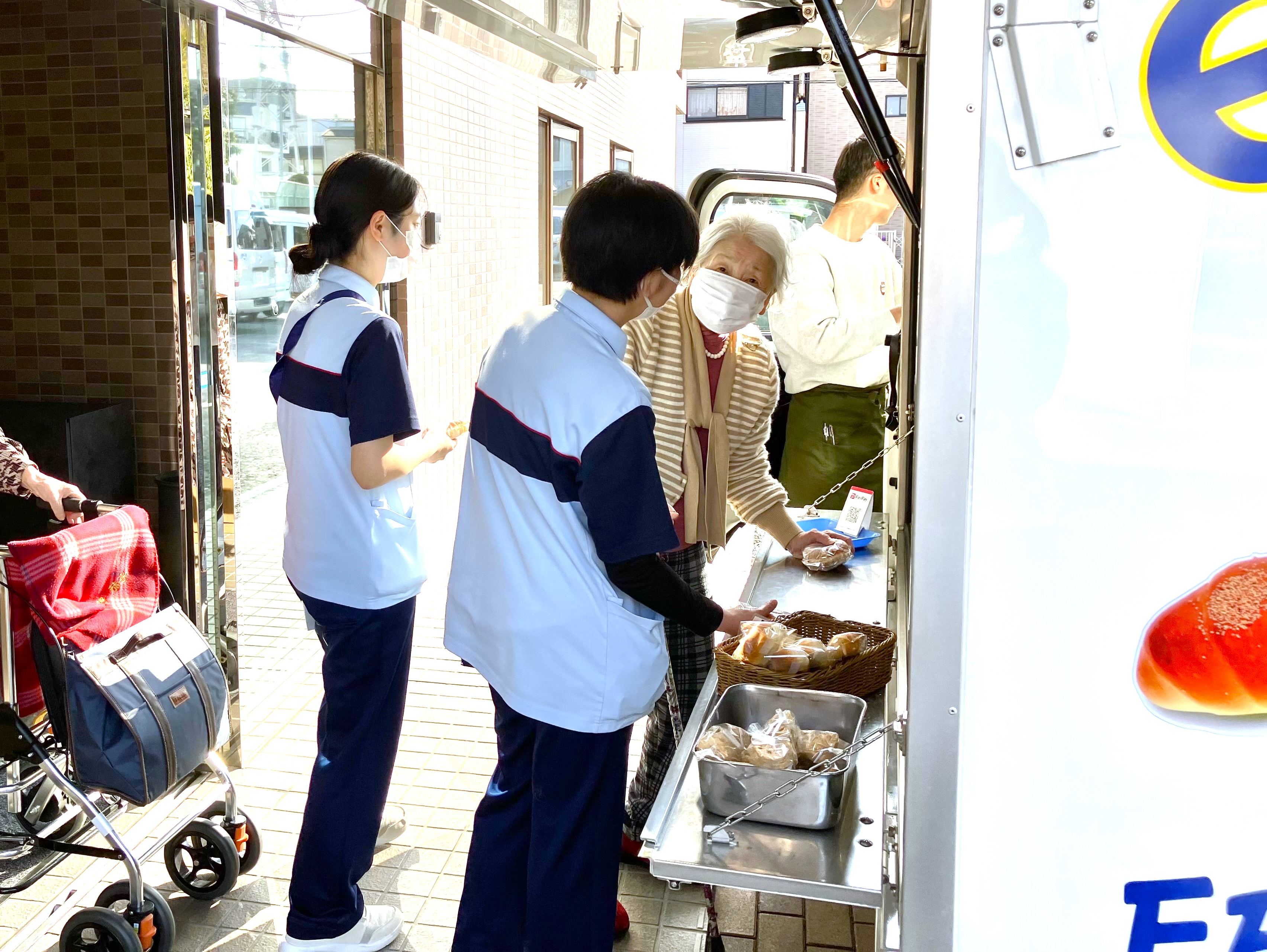 移動パン屋「ESSEN」