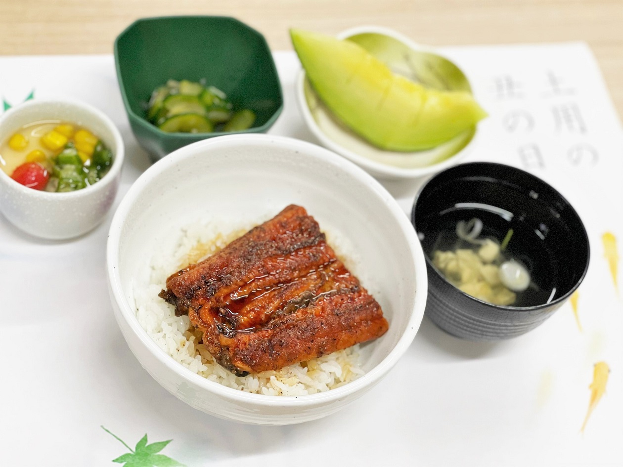 土用の丑の日　うな丼