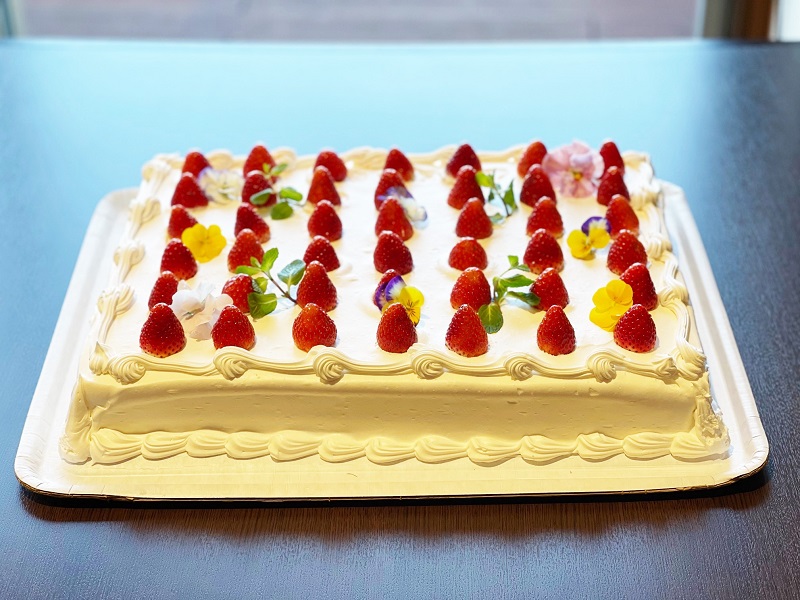 誕生日ケーキ