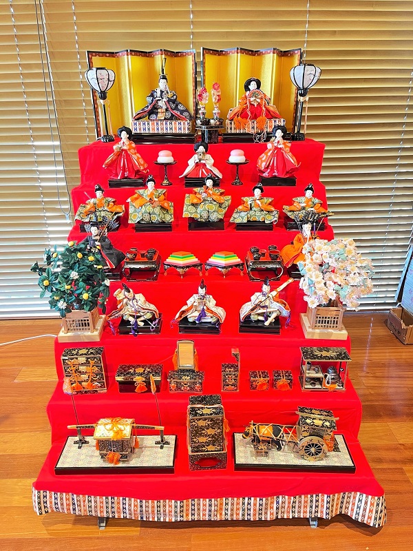 2月16日　雛人形飾付