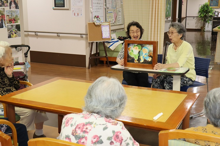 5月20日　紙芝居ボランティア