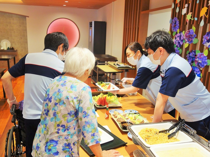 6月28日　洋食バイキング